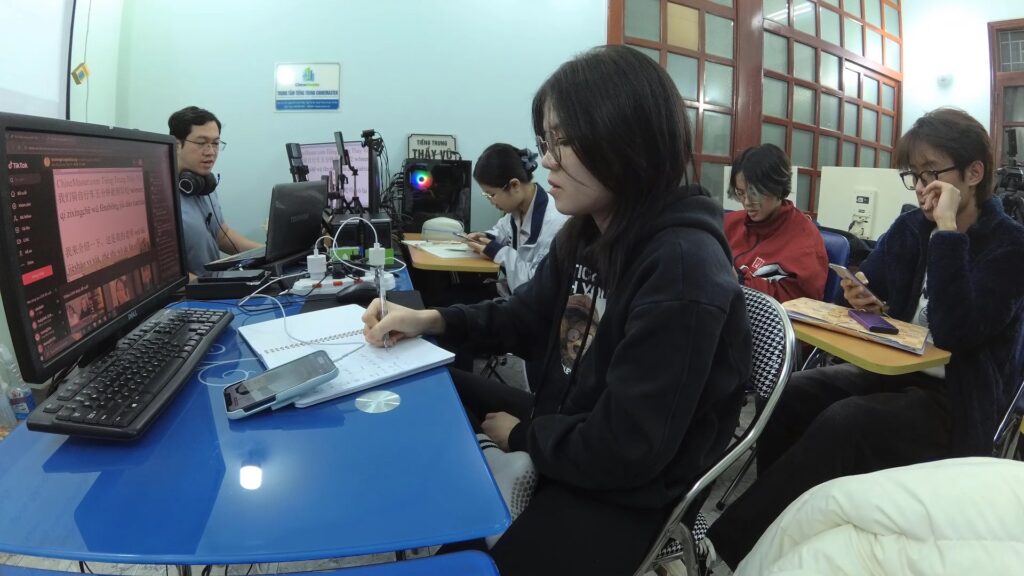 Giáo trình Hán ngữ BOYA học tiếng Trung online theo chủ đề Check in tại Khách sạn